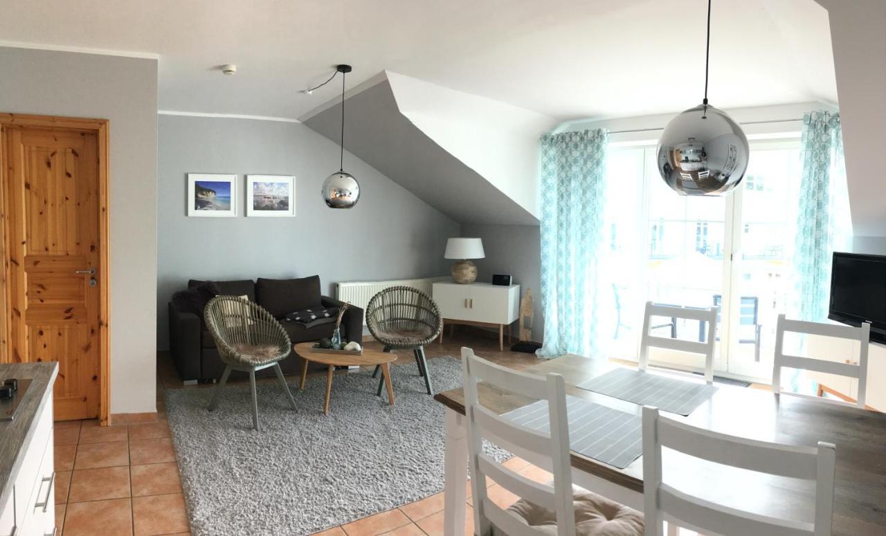 Ferienwohnung Moewe Glowe Luaran gambar